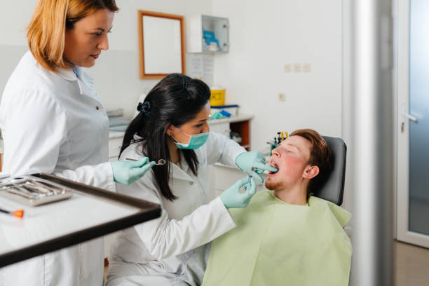 Best Emergency Treatment for Dental Infections or Abscesses in Lancaster, WI